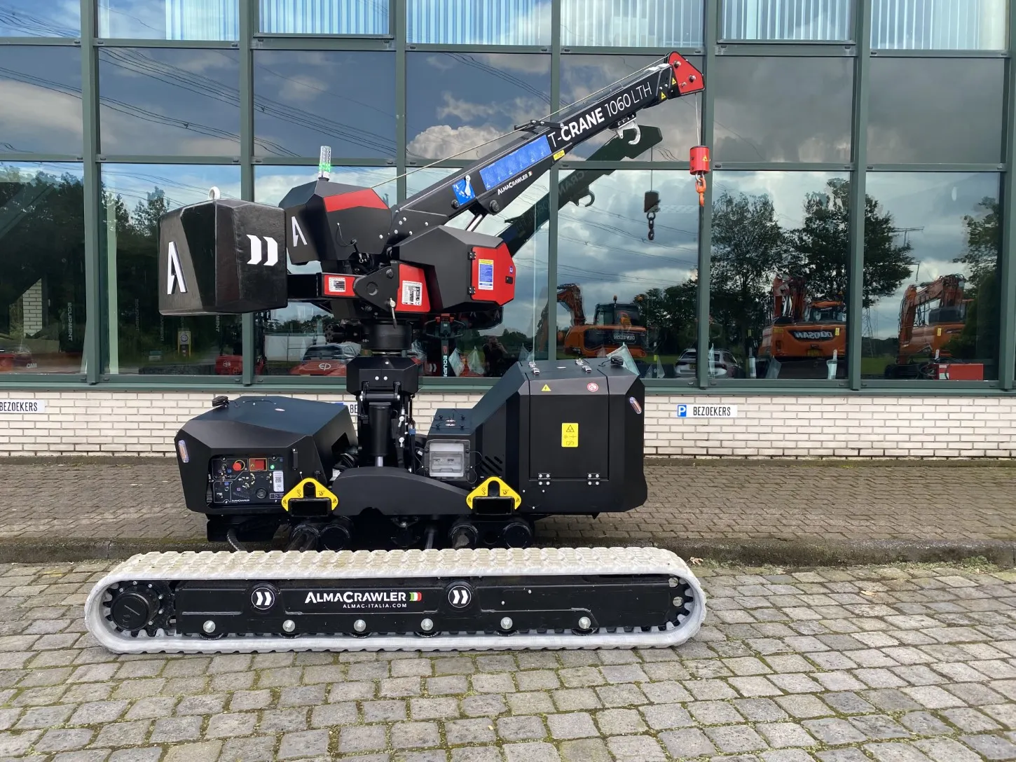 AlmaCrawler T-Crane 1060 Pick&Carry mini kraan